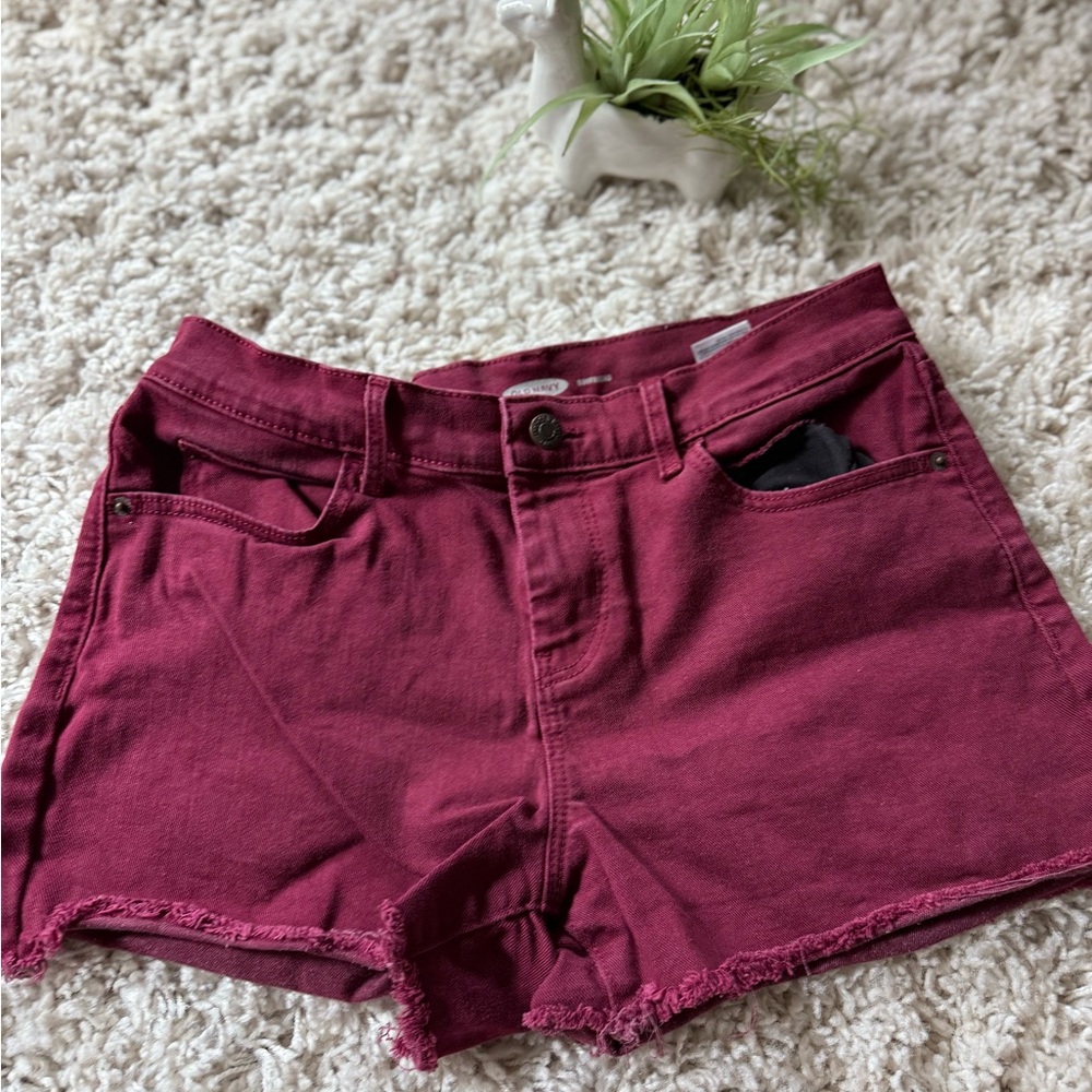 Old Navy Red Jean Shorts Fitted burgundy cute Frayed Hem